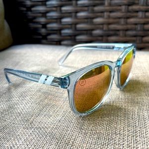 BLENDERS Pacific Grace